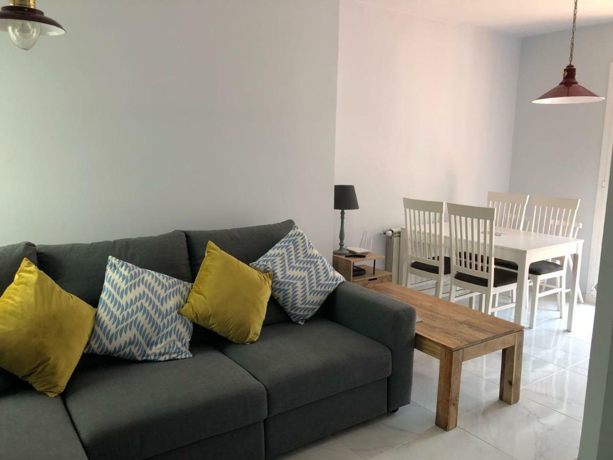 2 Bedroom Apartment In The Old Town, Close To The Beach L' Escala Exterior foto