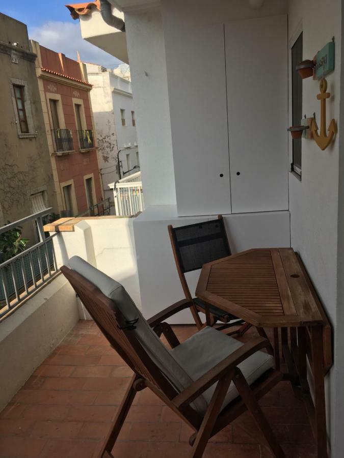 2 Bedroom Apartment In The Old Town, Close To The Beach L' Escala Exterior foto